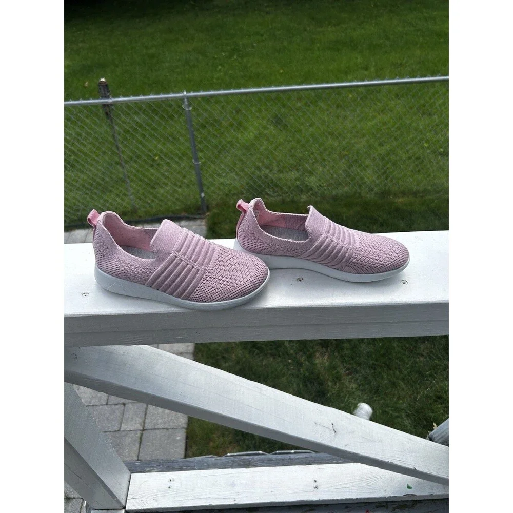 Clarks Cloudsteppers Girls Pink Knit Slip-On Sneakers Size 2M